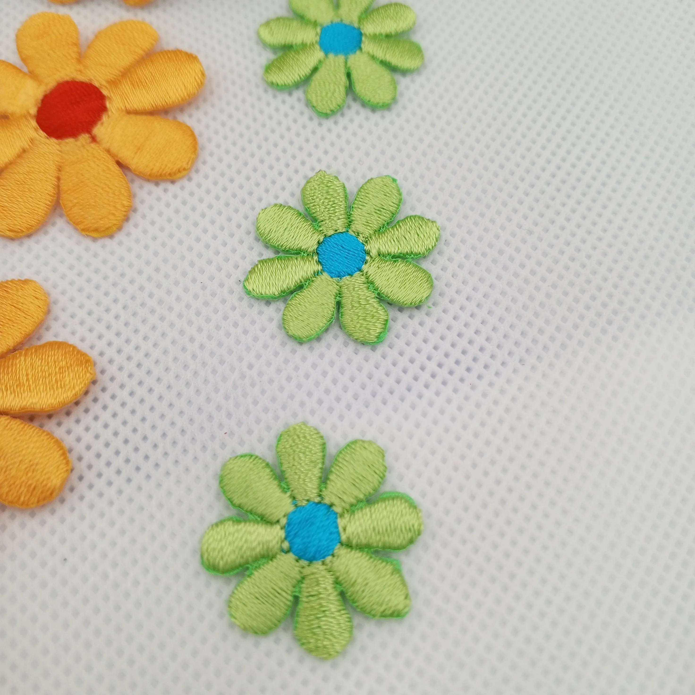12 pieces FLORAL VINTAGE appliques orange purple green yellow red blue flower Patches #135