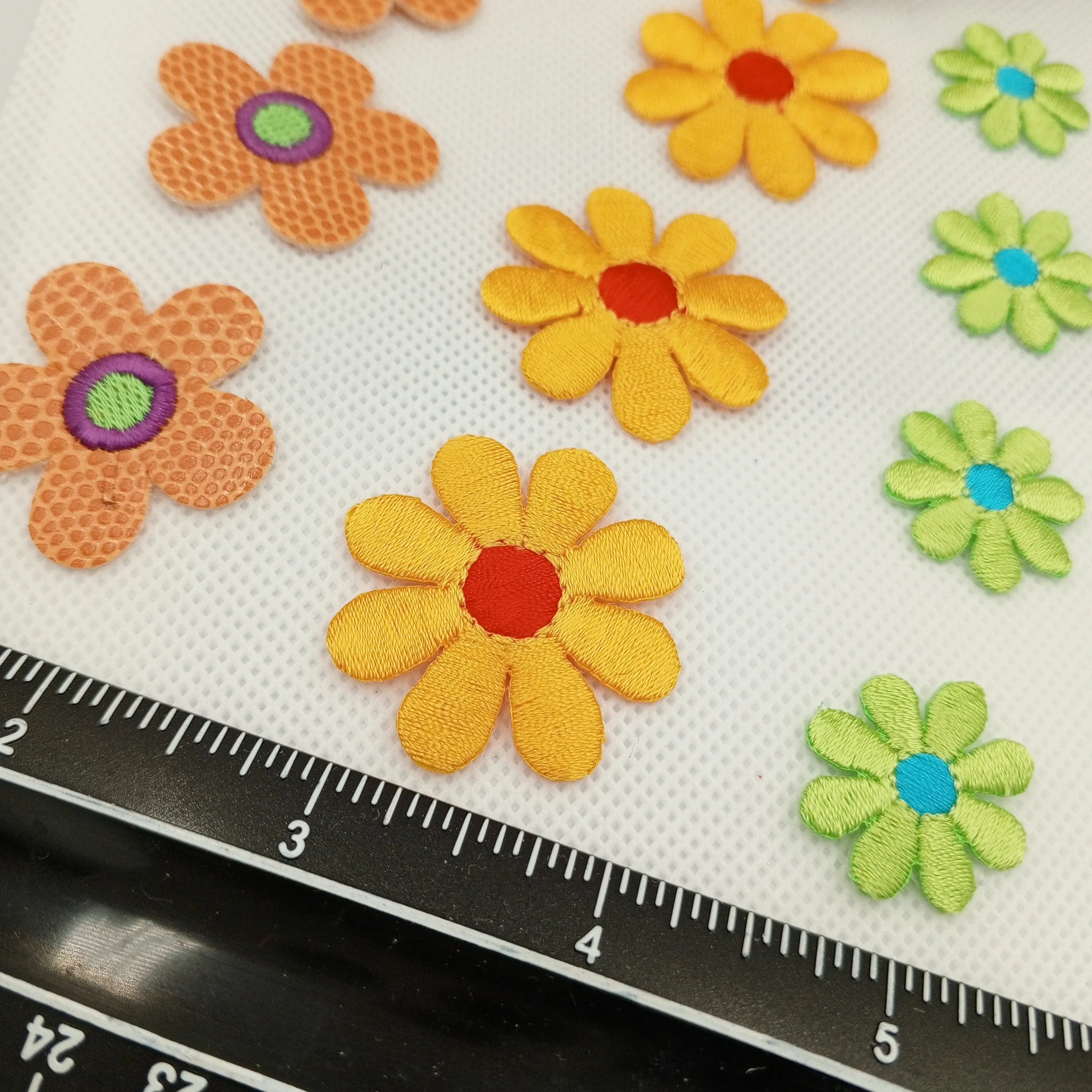 12 pieces FLORAL VINTAGE appliques orange purple green yellow red blue flower Patches #135