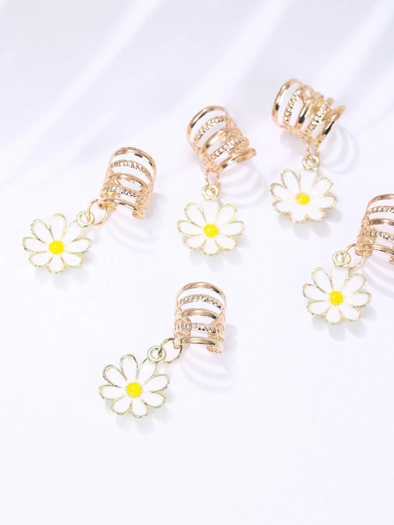 5pcs White Alloy Daisy Drop Hair Ring