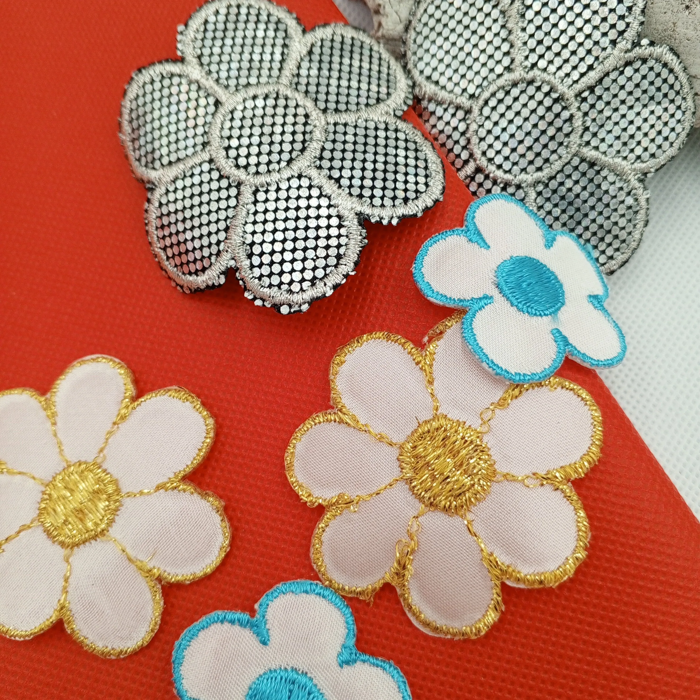 6 pieces FLORAL VINTAGE appliques metallic gold white silver black turquoise flower Patches #133