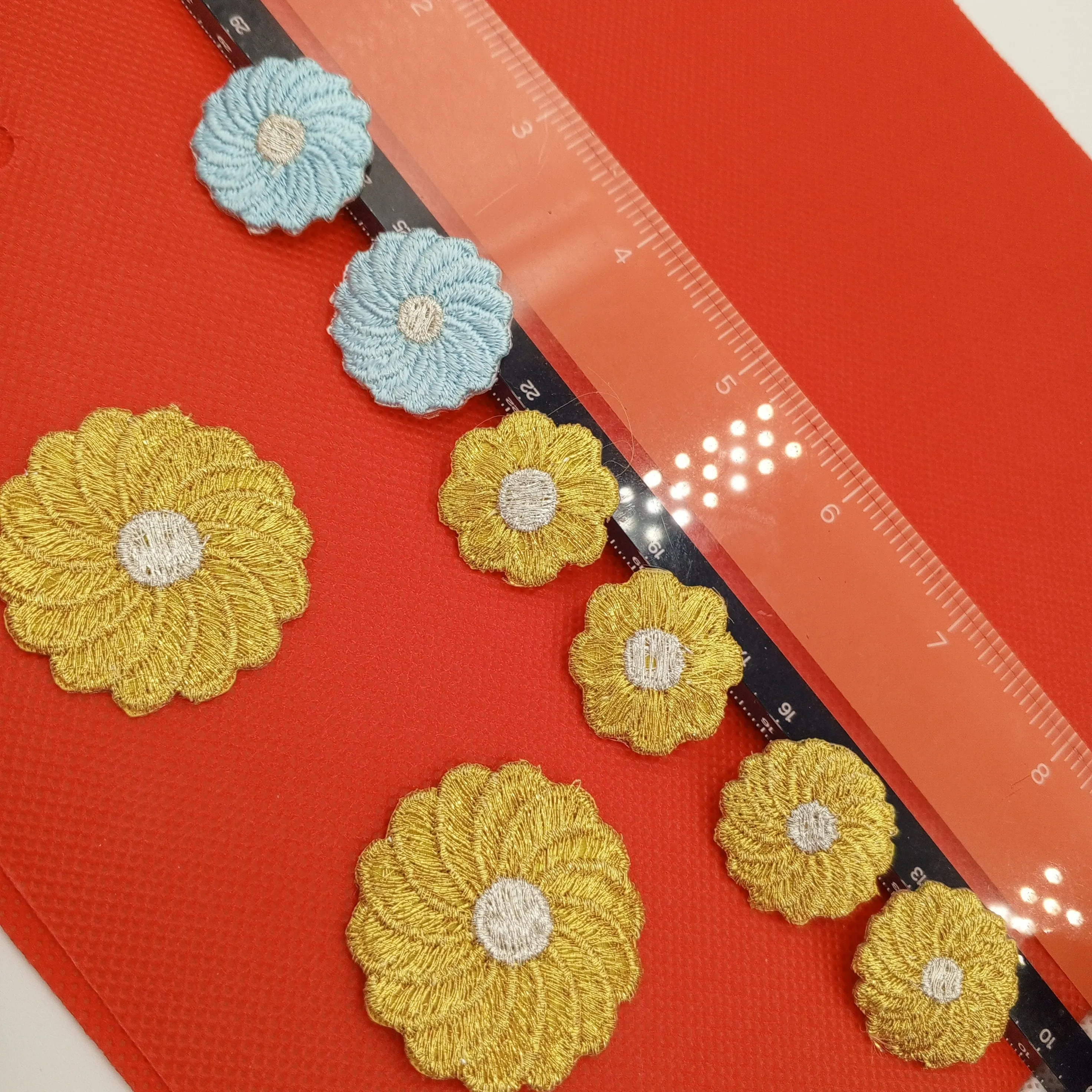 8 pieces Metallic VINTAGE appliques silver gold light blue flower Patches #116