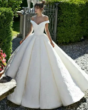Gorgeous 2019 Fashion Wedding Dresses Off The Shoulder Modest Lace Satin Ball Gown Wedding Dress Ruffles