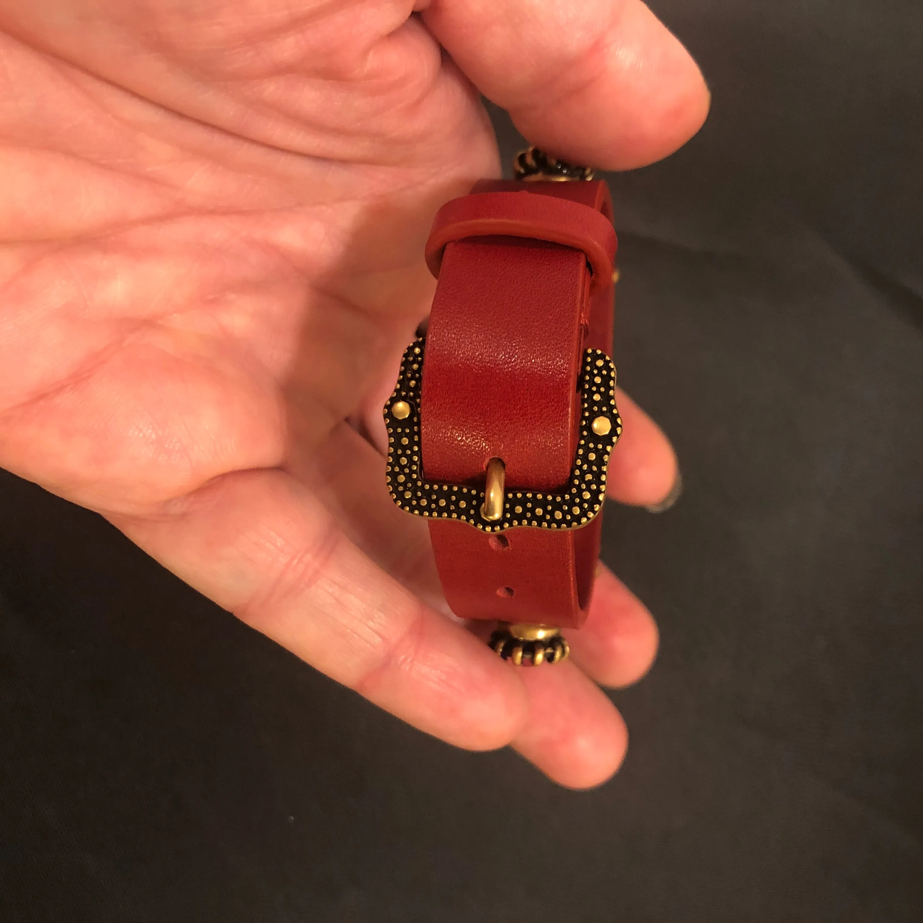Gucci Crystal Feline Head Leather Bracelet in Red