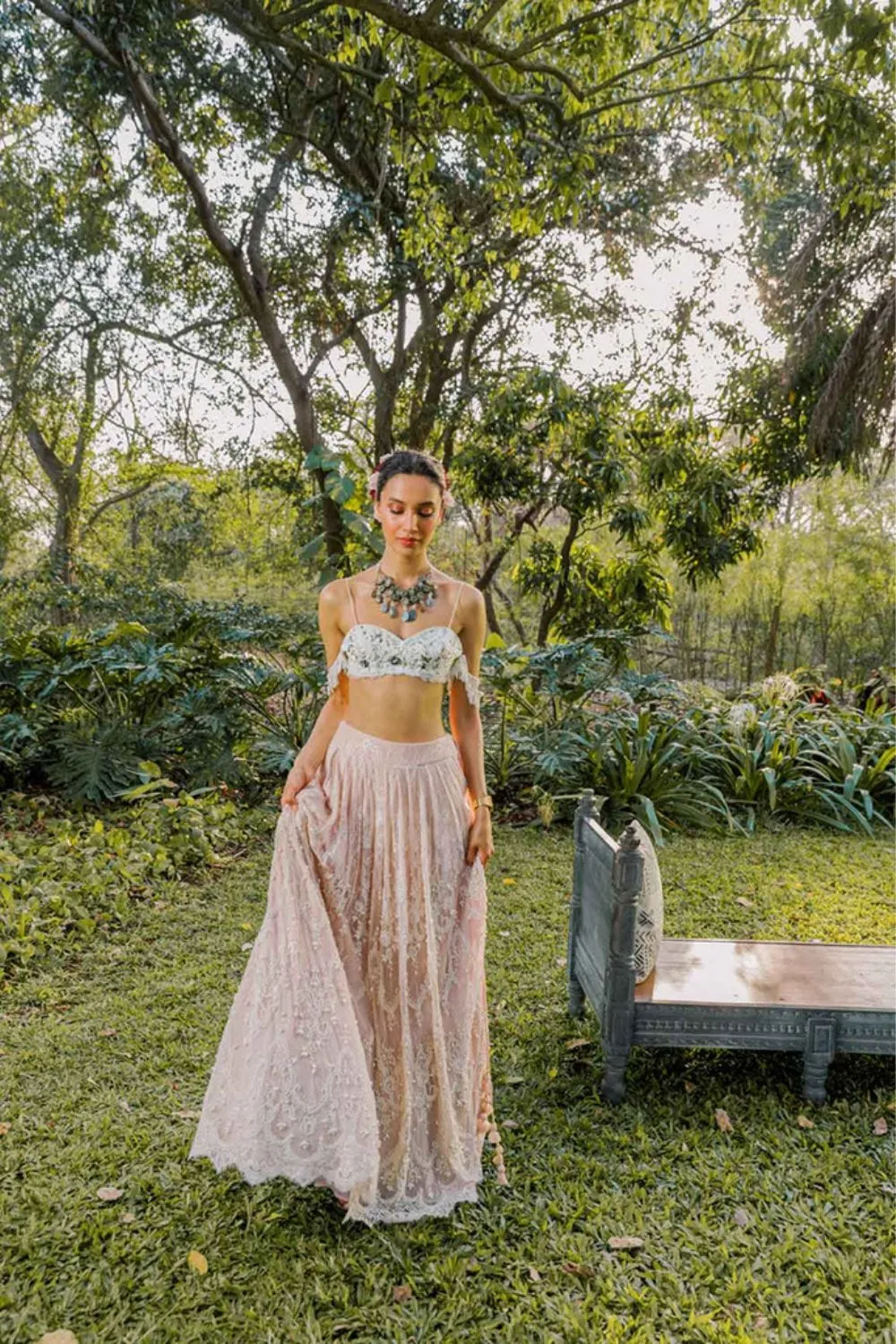 LACE AND PEARL, FRIDA, ROSE