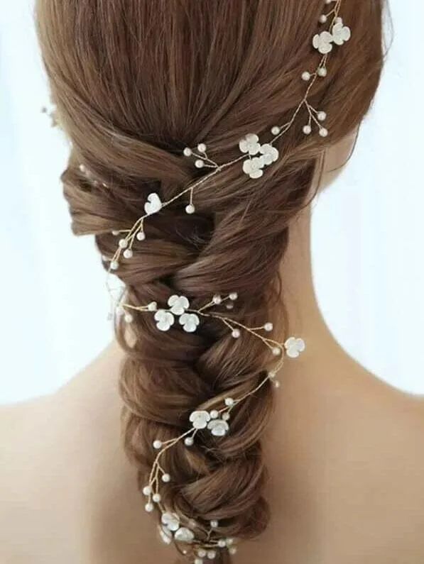 Off White Flower Bridal Bracelet, Wedding Floral Pearl Wire Bracelet, Bridesmaid Small Flower Bracelet, Prom Party Wire Bracelet