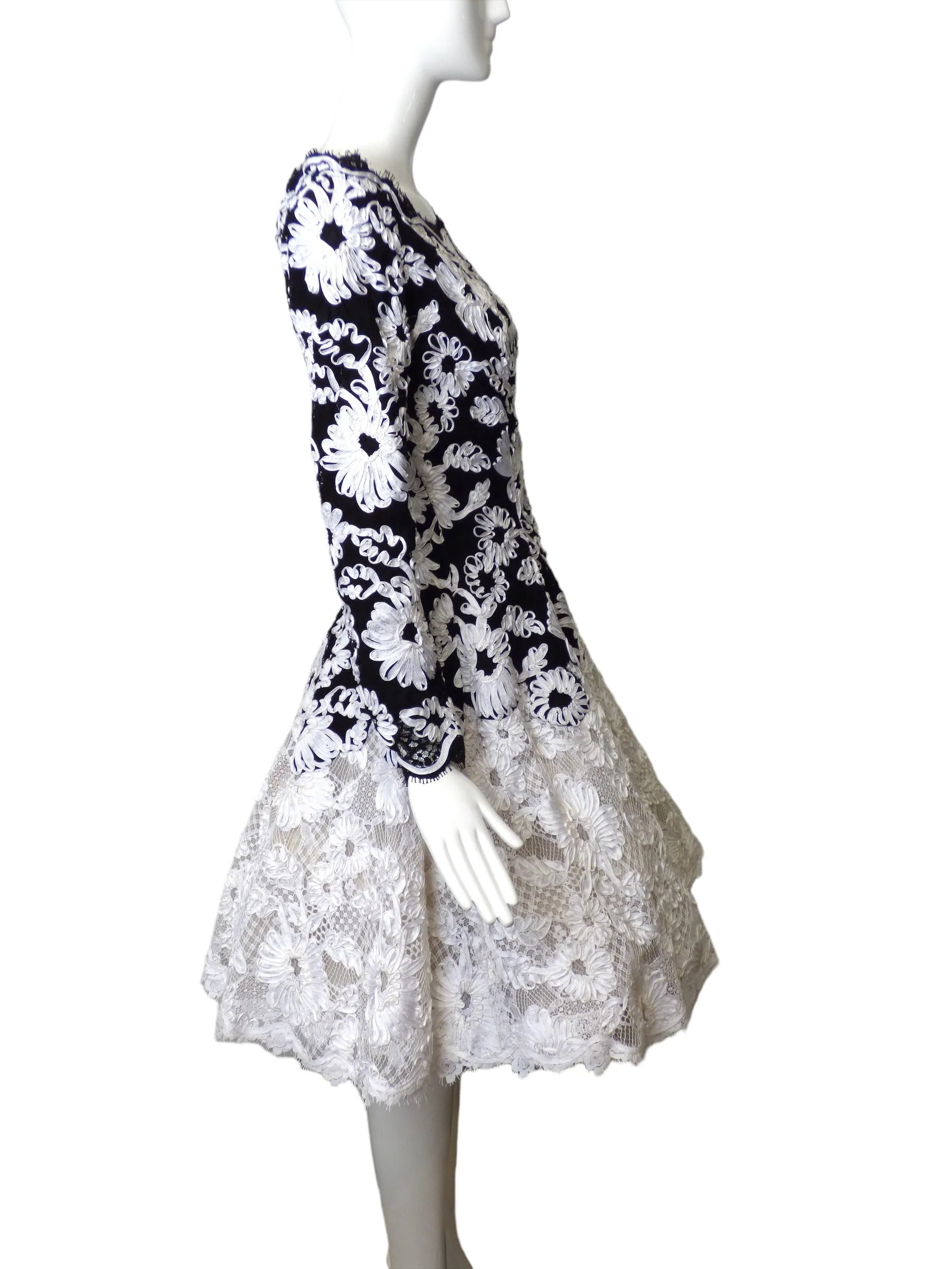OSCAR DE LA RENTA- 1980s Ribbon D'Arte Dress, Size 8