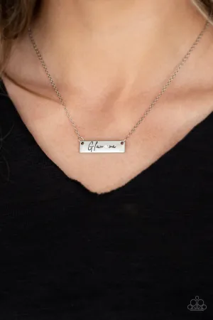 Paparazzi Accessories - The GLAM-ma - White Necklace