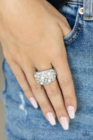 Paparazzi - Gatsby's Girl - White Pearl and Rhinestone Ring