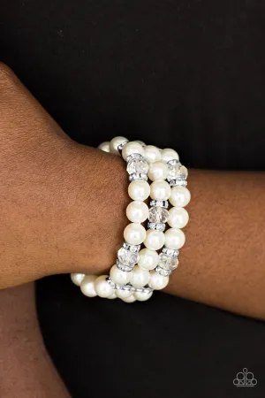 Paparazzi - Undeniably Dapper - White Pearl Bracelet