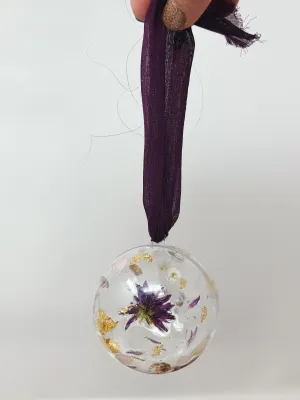 Pressed flower resin ball ornament