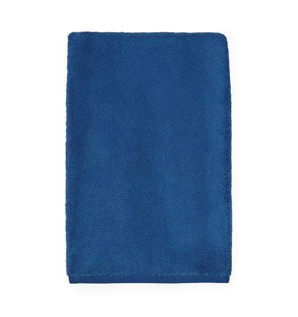 Sarma Towel by Sferra