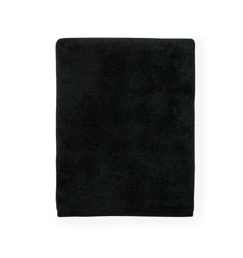 Sarma Towel by Sferra