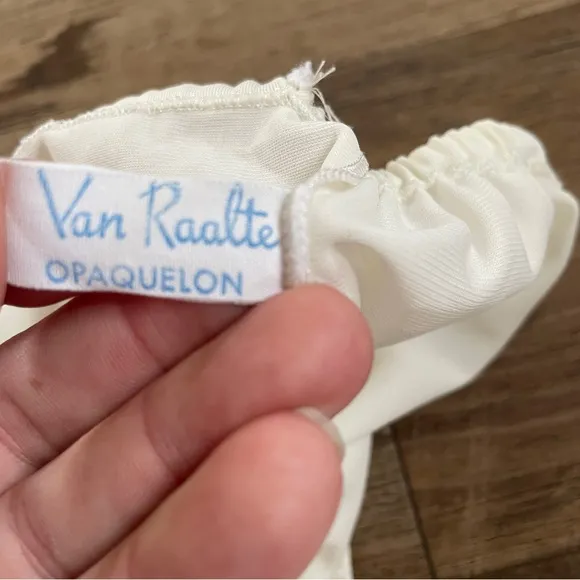 Van Raalte 60’s lace half slip Small