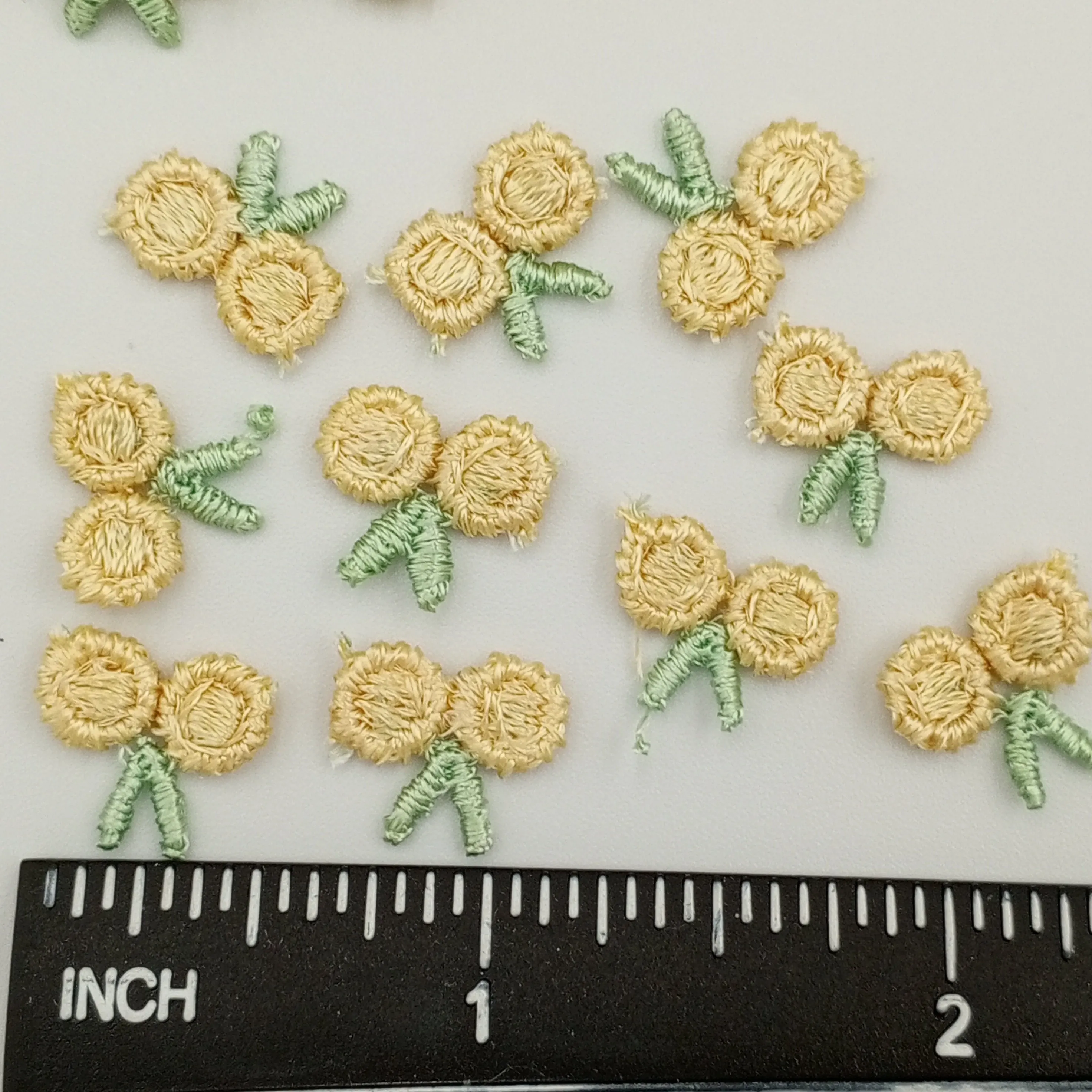 VINTAGE appliques cute green yellow flower embroidery Patches #313