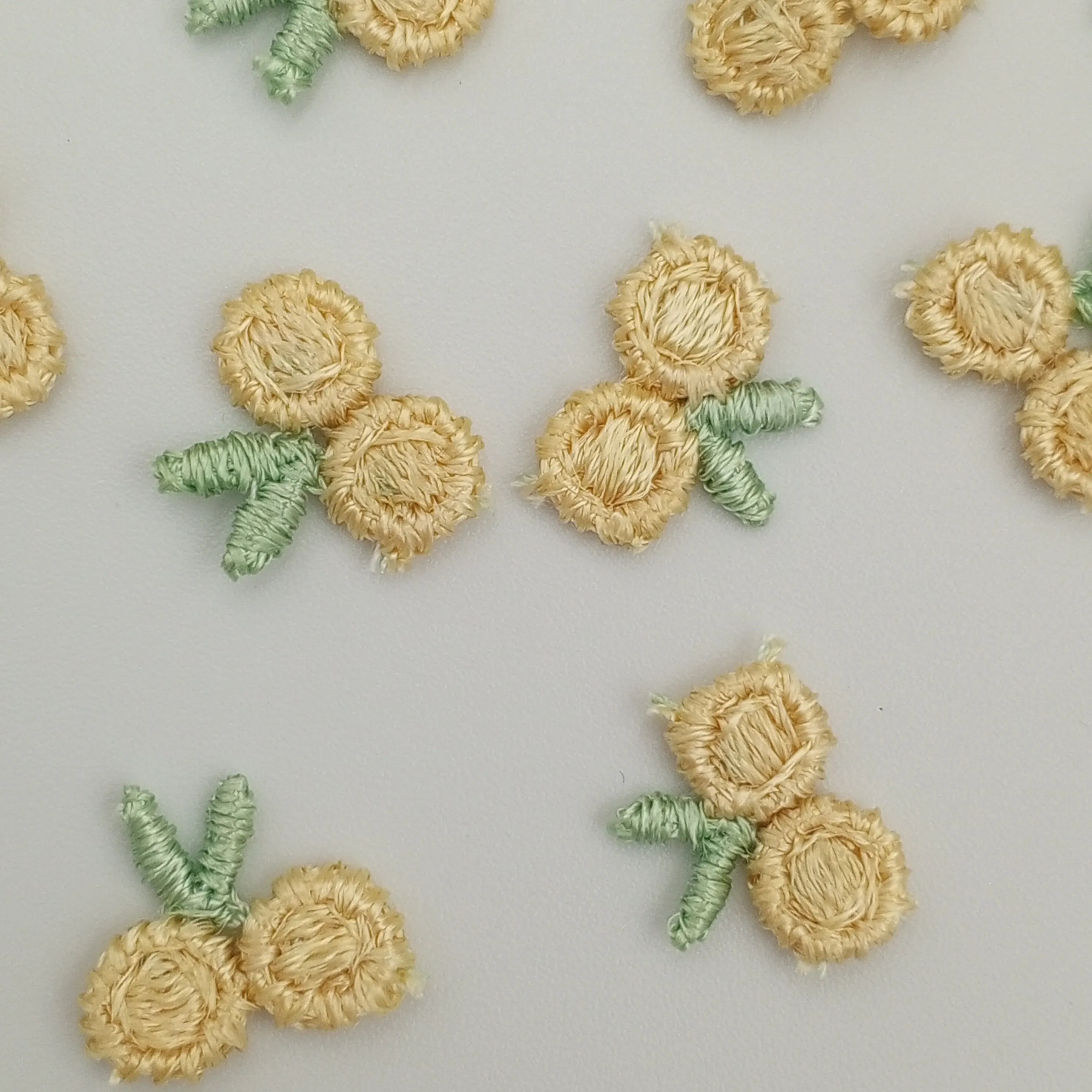 VINTAGE appliques cute green yellow flower embroidery Patches #313