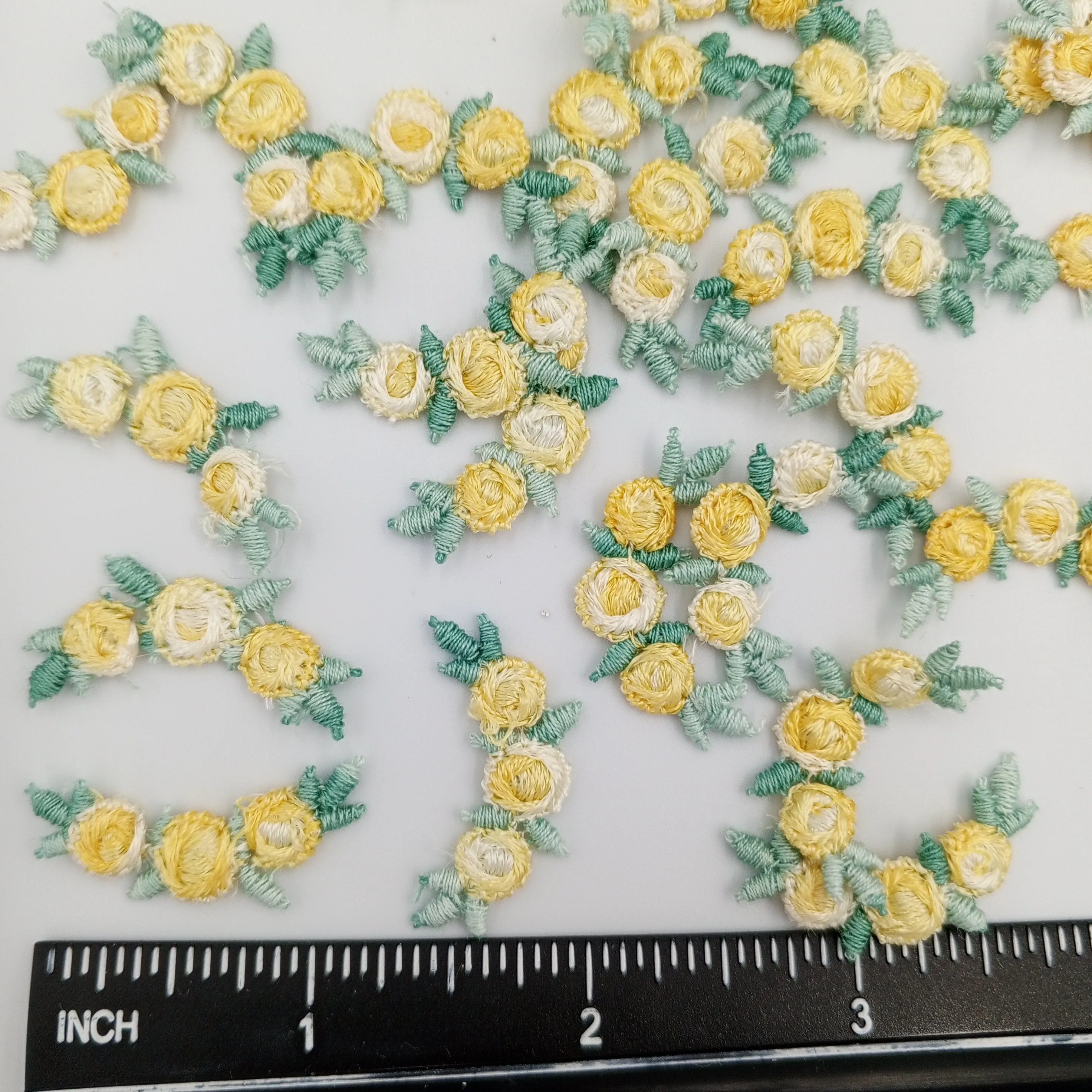 VINTAGE appliques cute light yellow flower embroidery Patches #316