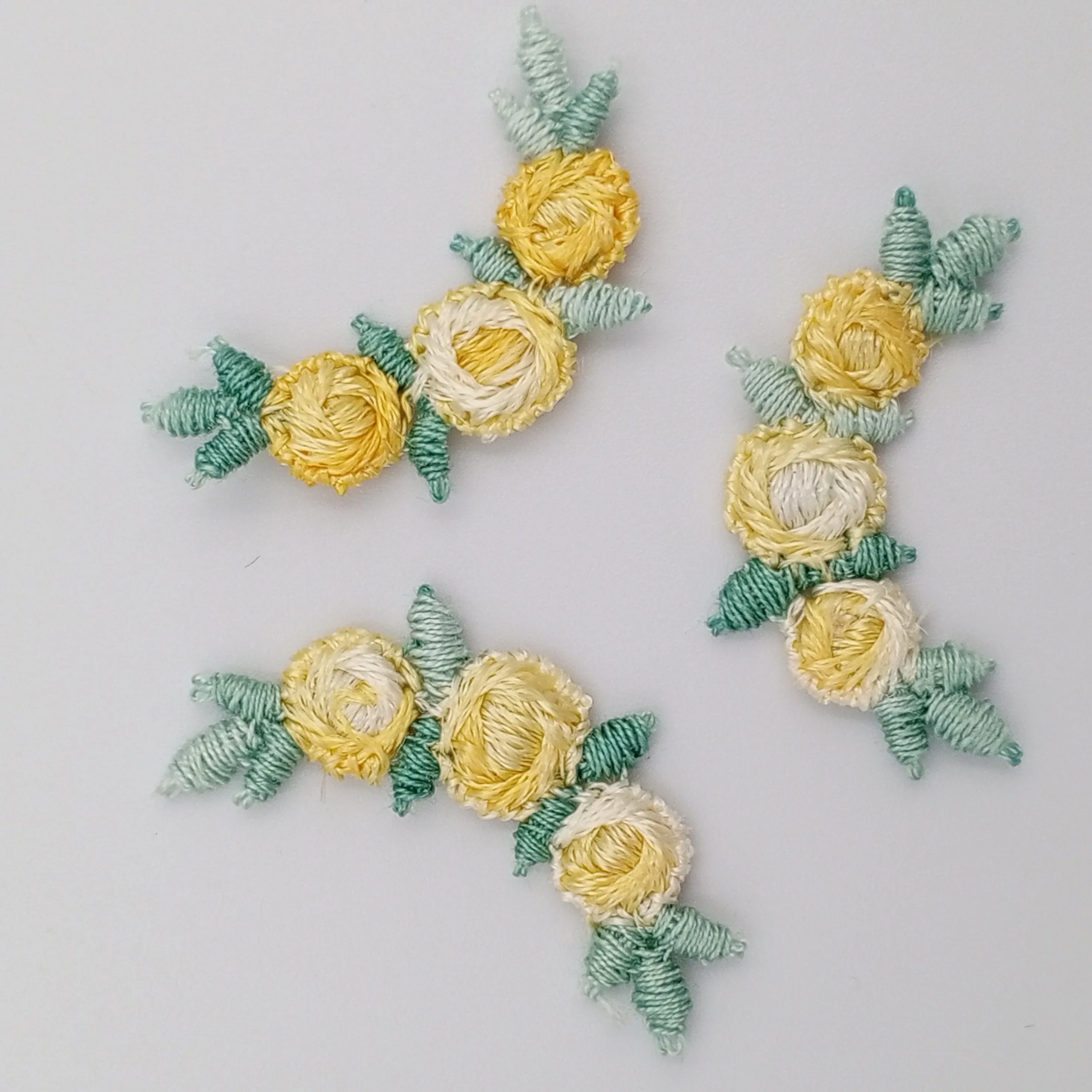 VINTAGE appliques cute light yellow flower embroidery Patches #316