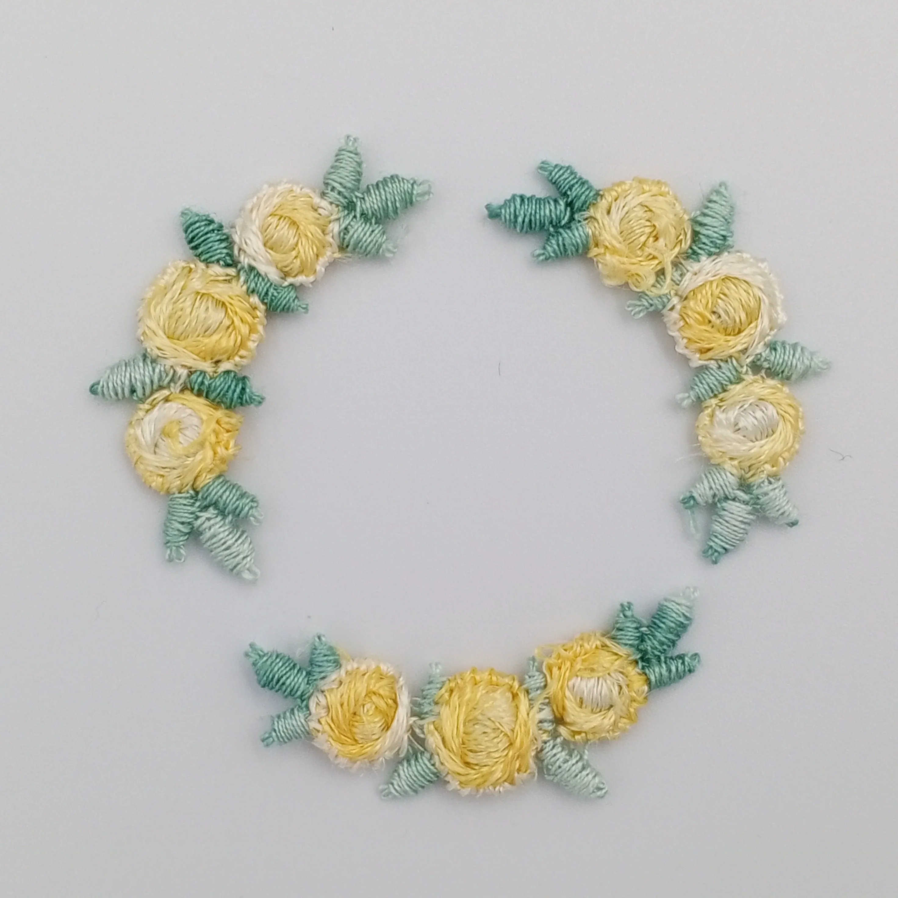 VINTAGE appliques cute light yellow flower embroidery Patches #316