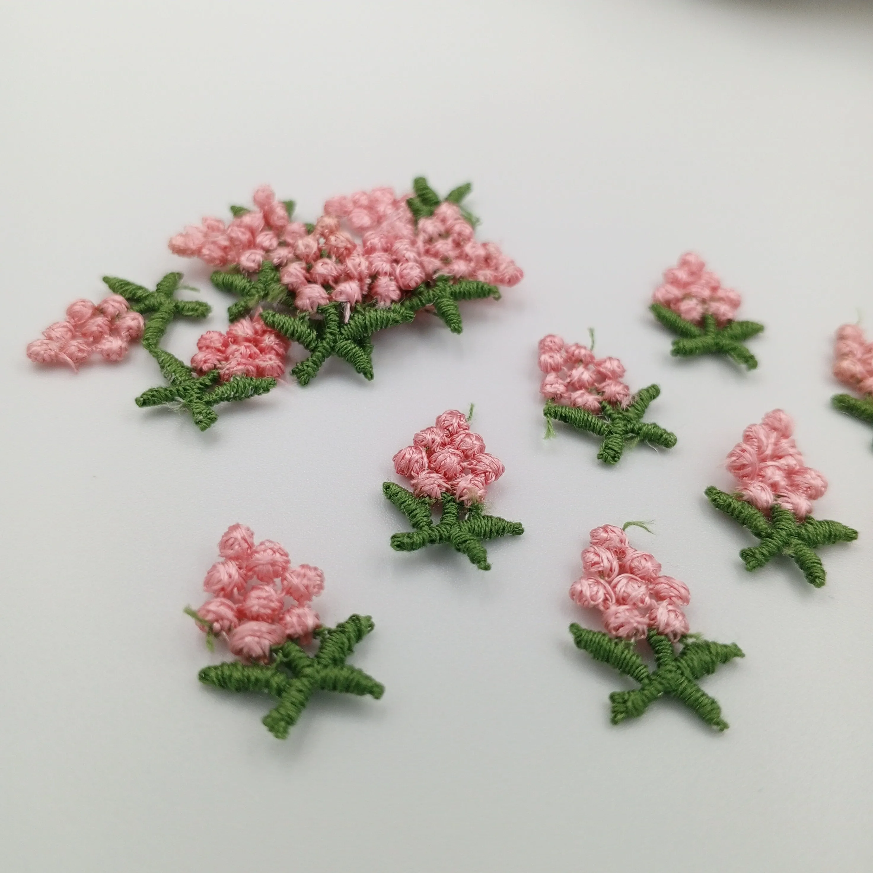 VINTAGE appliques cute pink flower cluster embroidery Patches #294