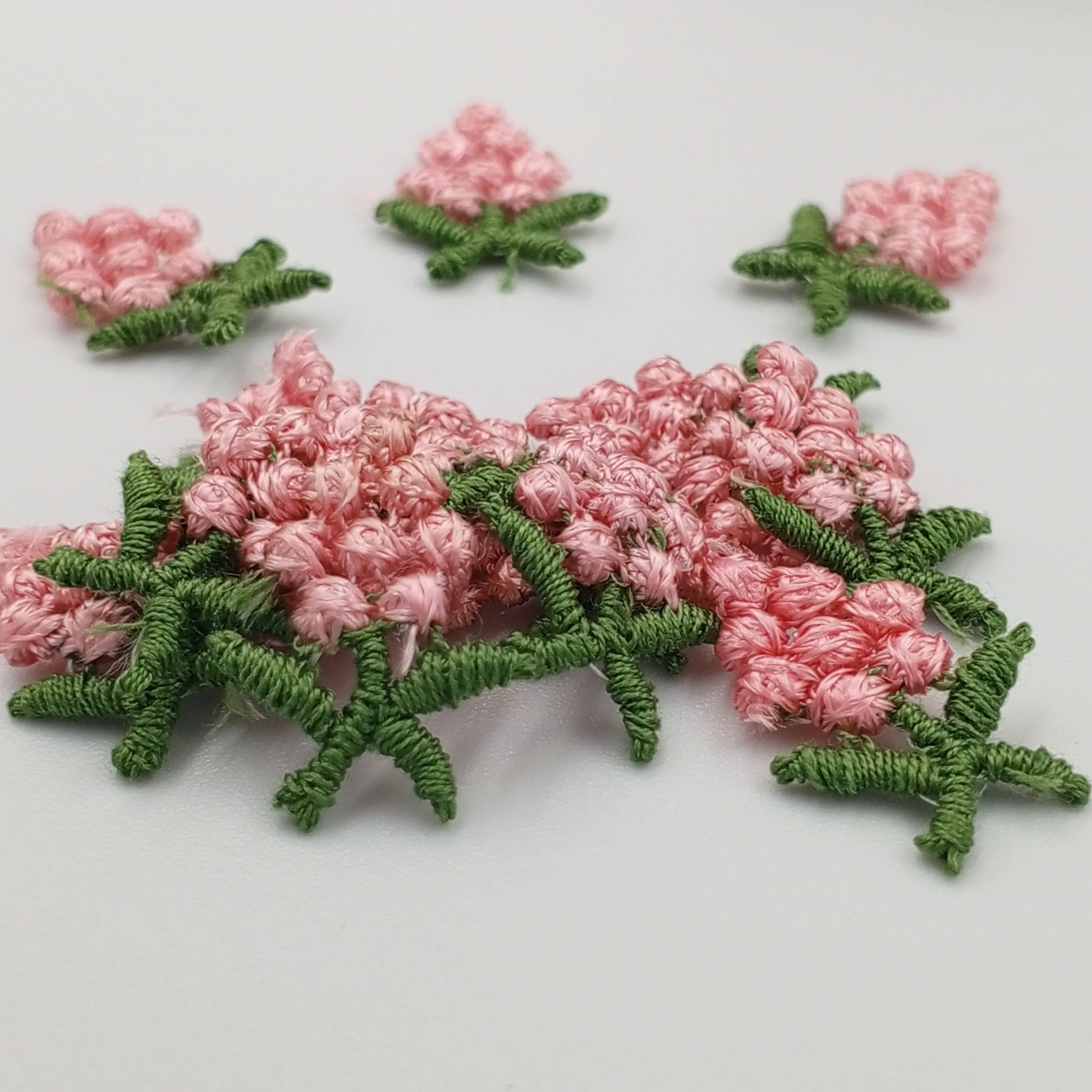VINTAGE appliques cute pink flower cluster embroidery Patches #294