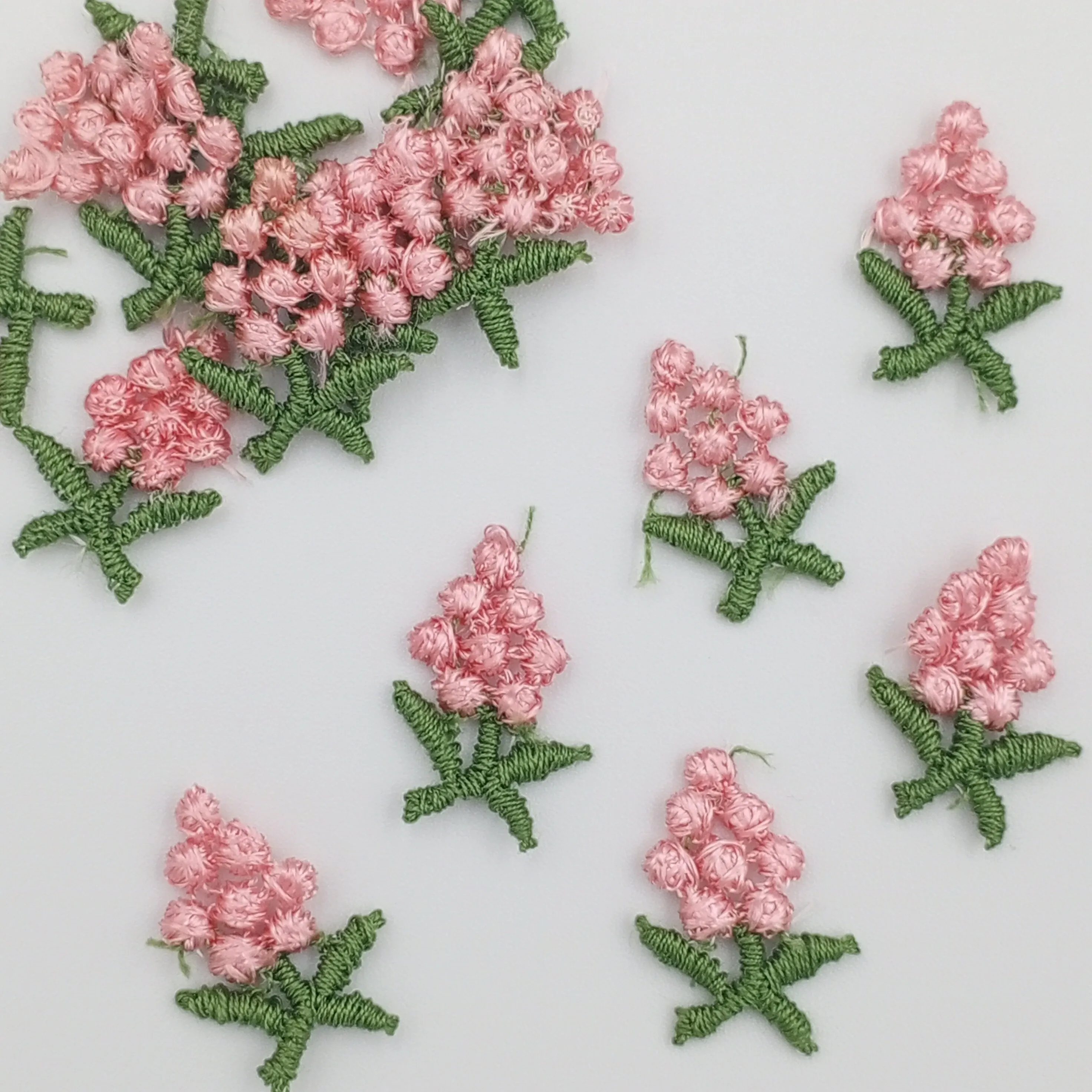 VINTAGE appliques cute pink flower cluster embroidery Patches #294