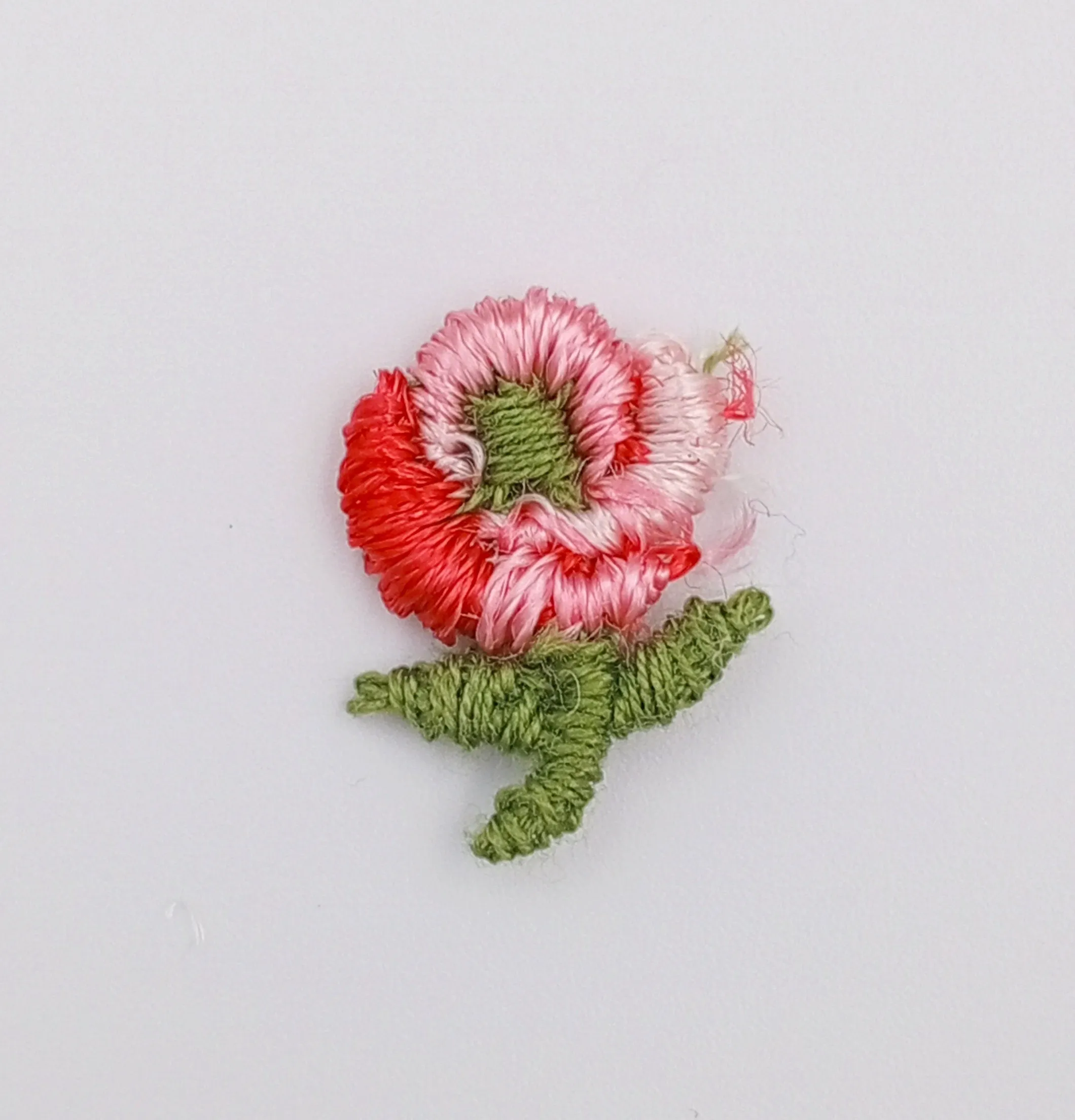 VINTAGE appliques cute red green pink flower embroidery Patches #321