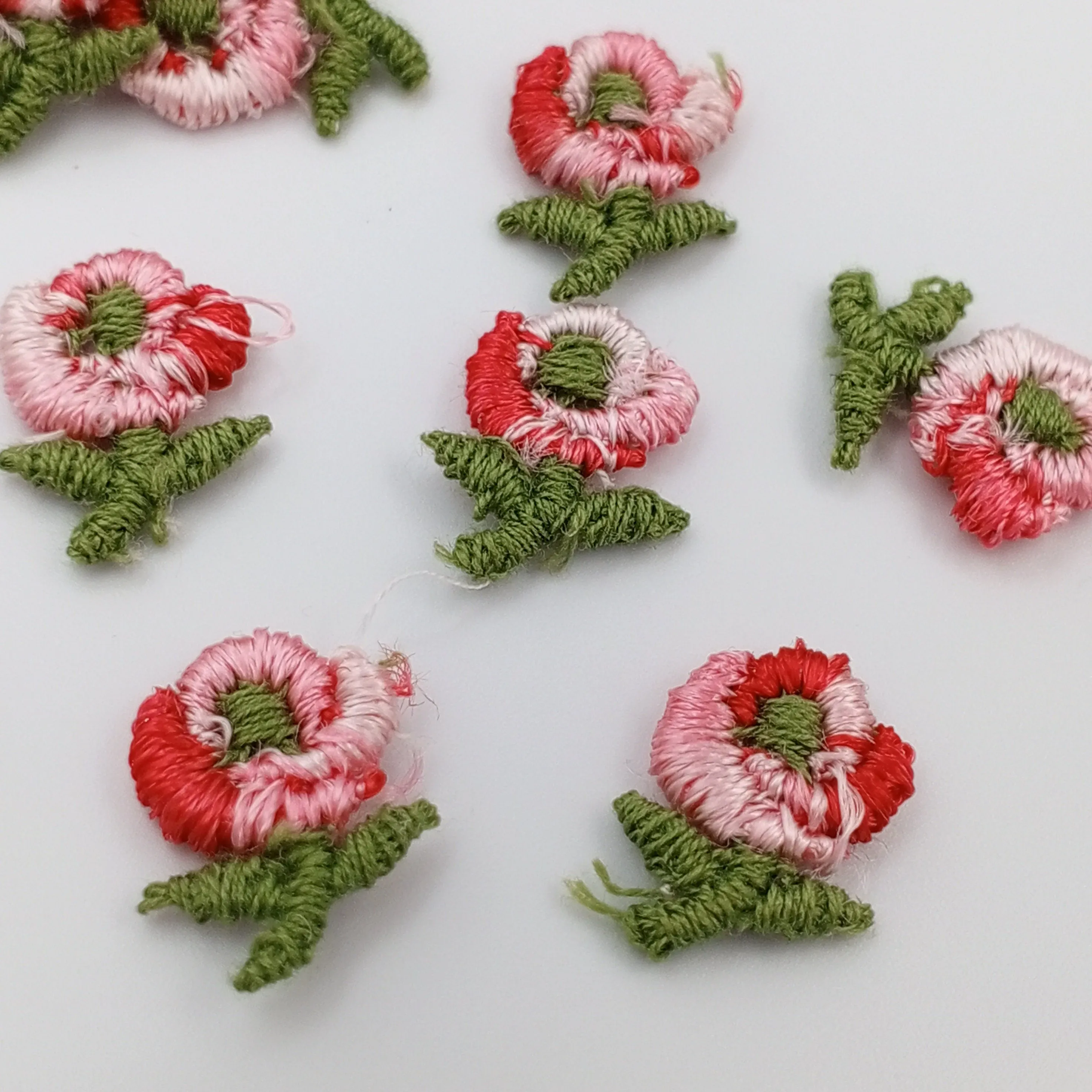 VINTAGE appliques cute red green pink flower embroidery Patches #321
