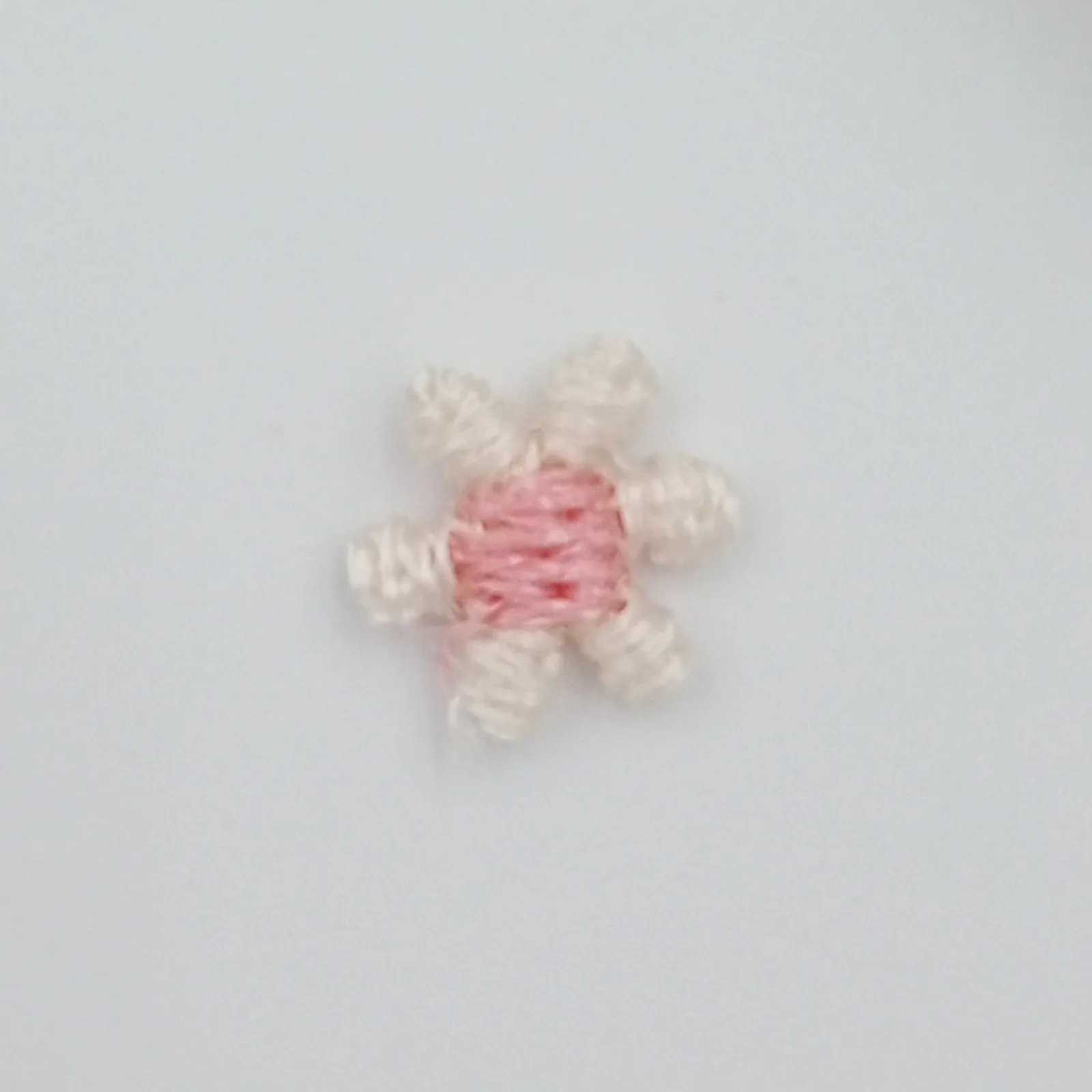 VINTAGE appliques cute tiny pink white flower embroidery Patches #327