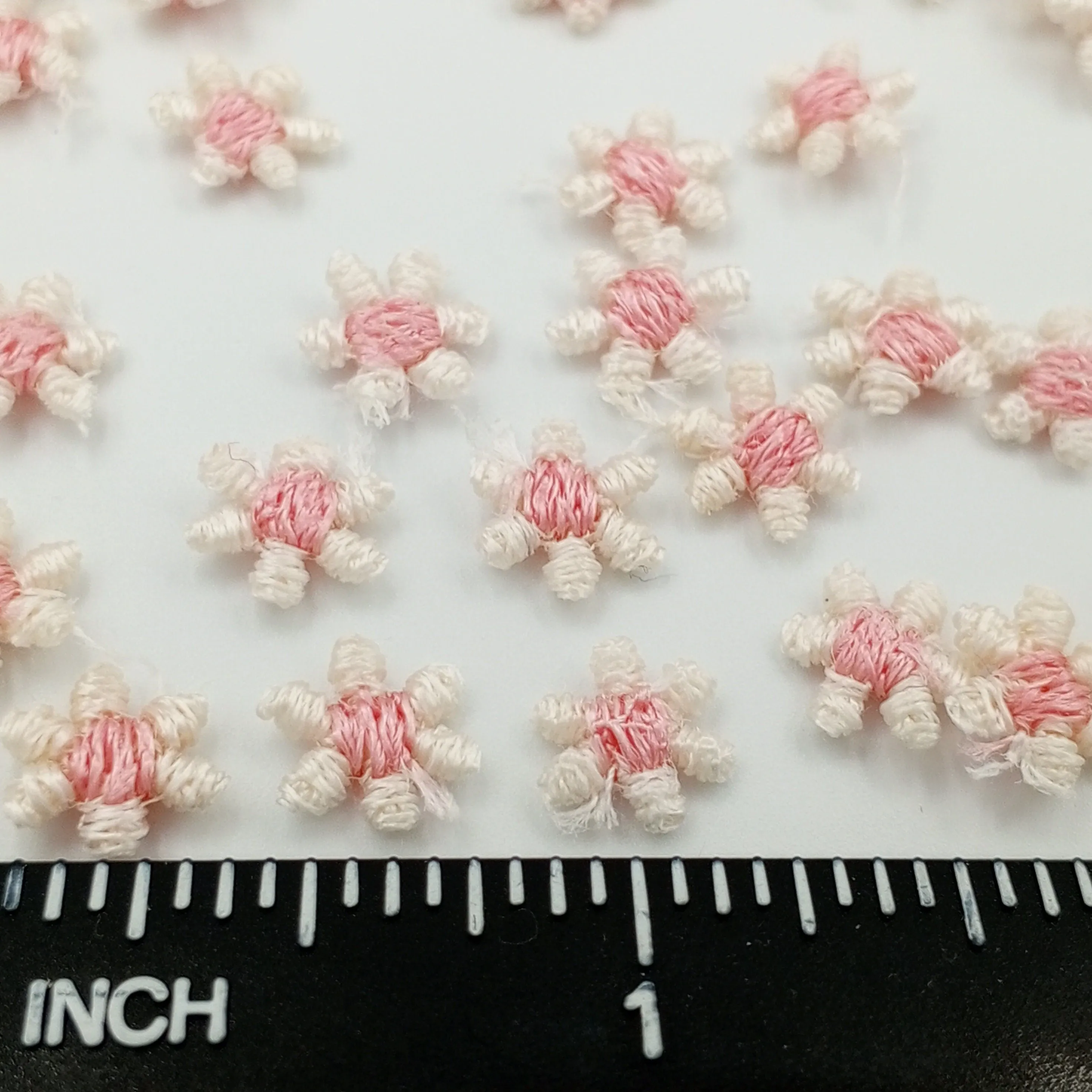VINTAGE appliques cute tiny pink white flower embroidery Patches #327