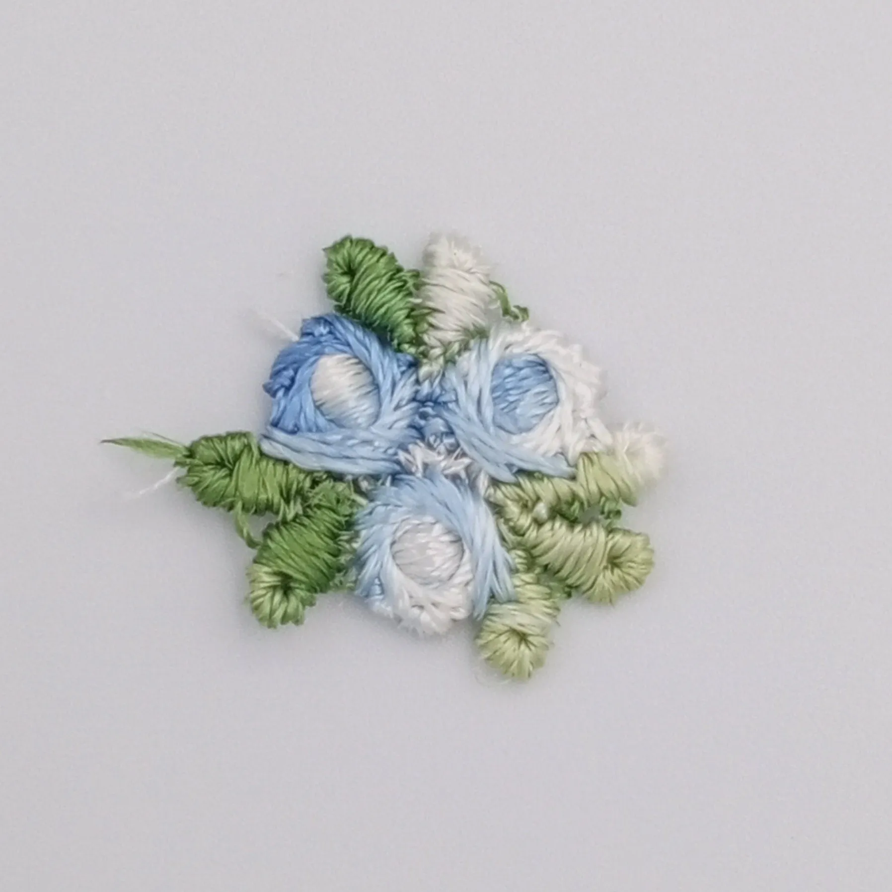 VINTAGE appliques cute white light blue flower embroidery Patches #312