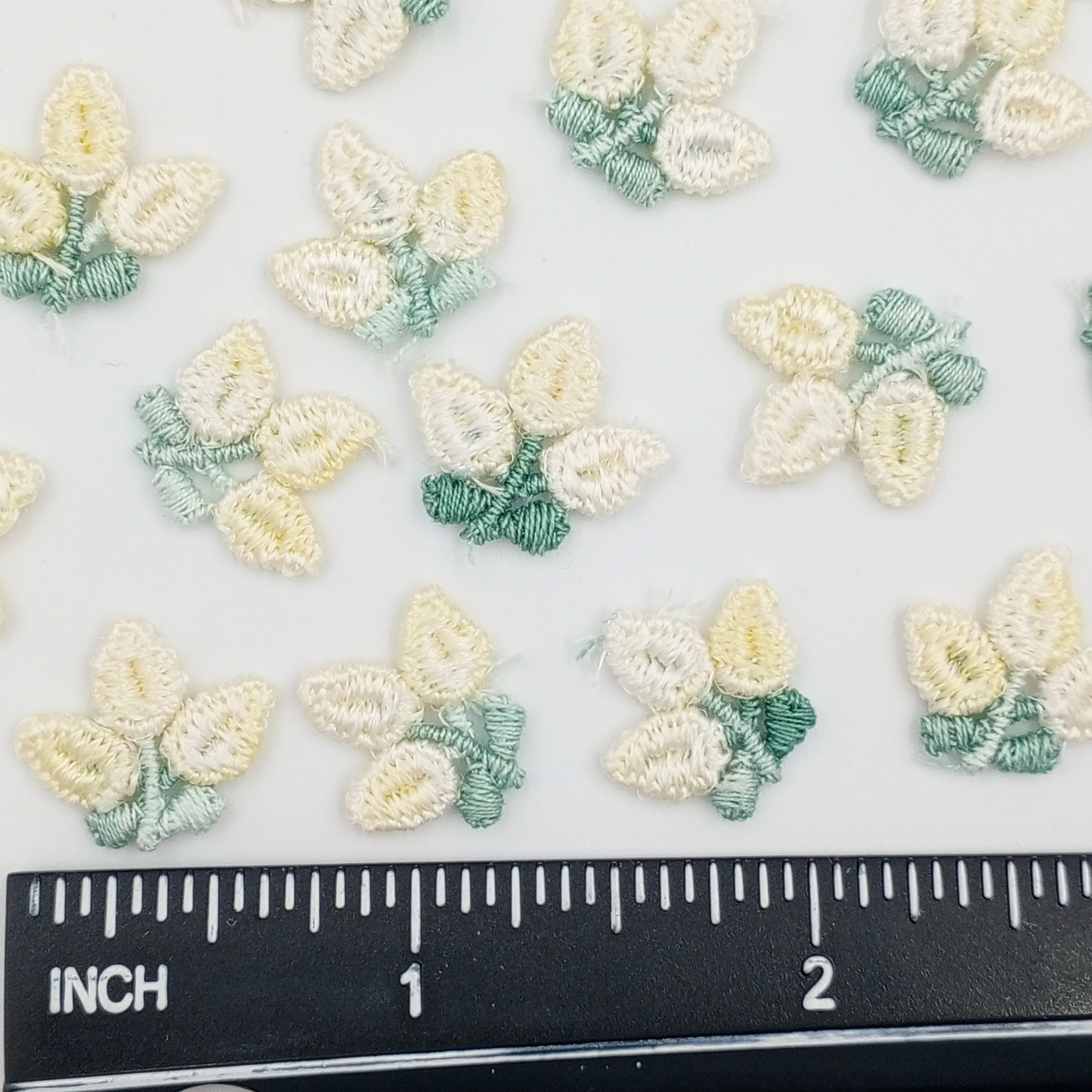 VINTAGE appliques cute white yellow flower embroidery Patches #292