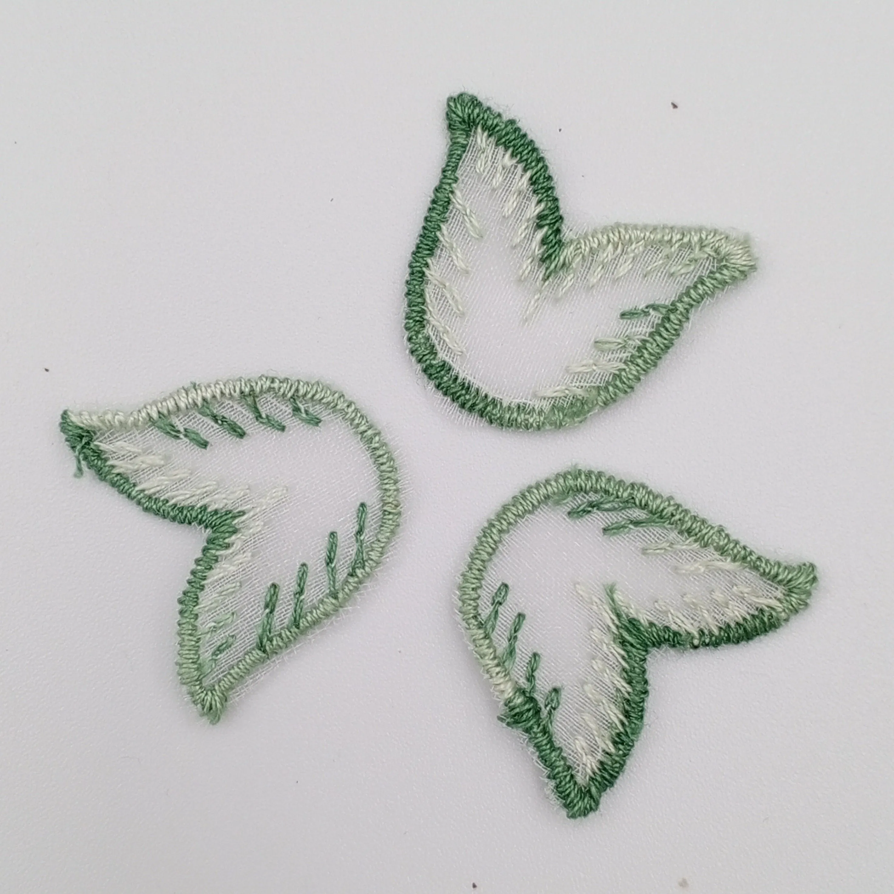 VINTAGE appliques green sheer leave embroidery Patches #336