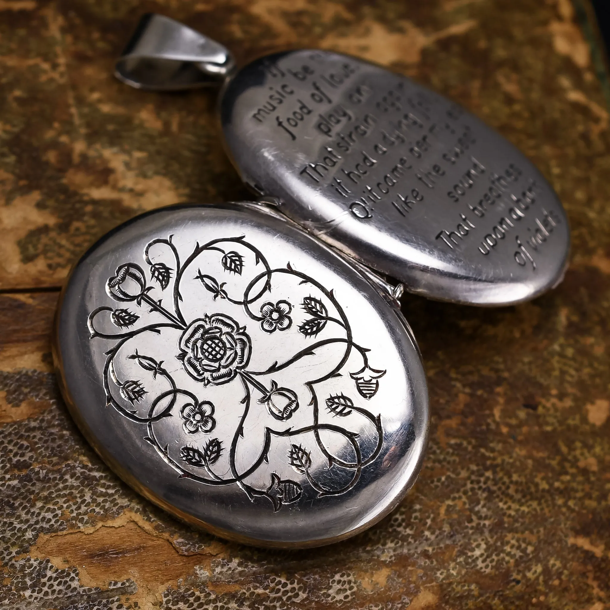 Vintage Shakespeare's "Twelfth Night" Locket