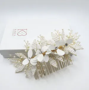 White Silk Flower Hair Comb, Beaded Leaf Bridal Hairpiece, Pearl Bridal Wedding Hair Comb